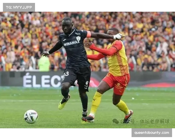 梅斯主场2-0爆冷击败朗斯 垫底队获赛季首胜凸显联赛悬念